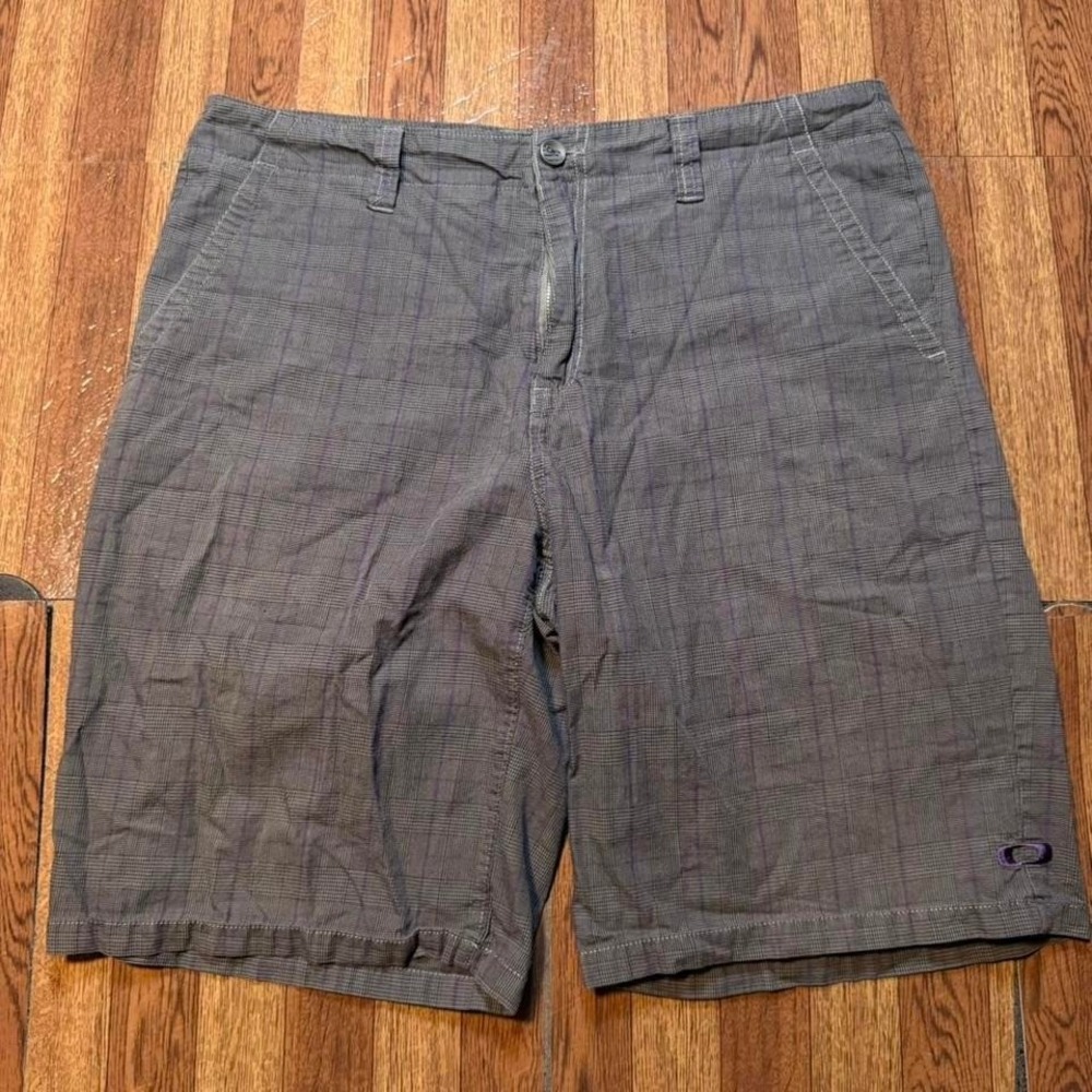 Oakley Vintage Plaid Sportswear Golf Chino Shorts 36